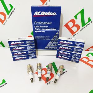 Juego de bujias Chevrolet Modelo Silverado motor 5.3 marca Acdelco