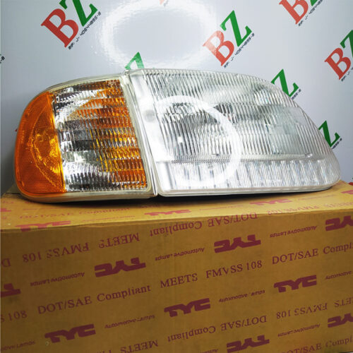Faro delantero derecho RH, Ford Fortaleza, año 1997-1999, marca TYC