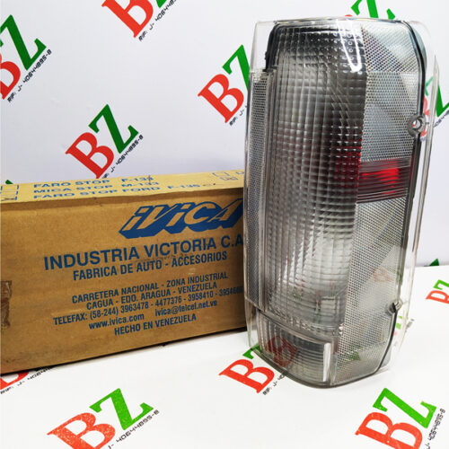 Faro stop derecho RH, Ford F135, marca Ivica
